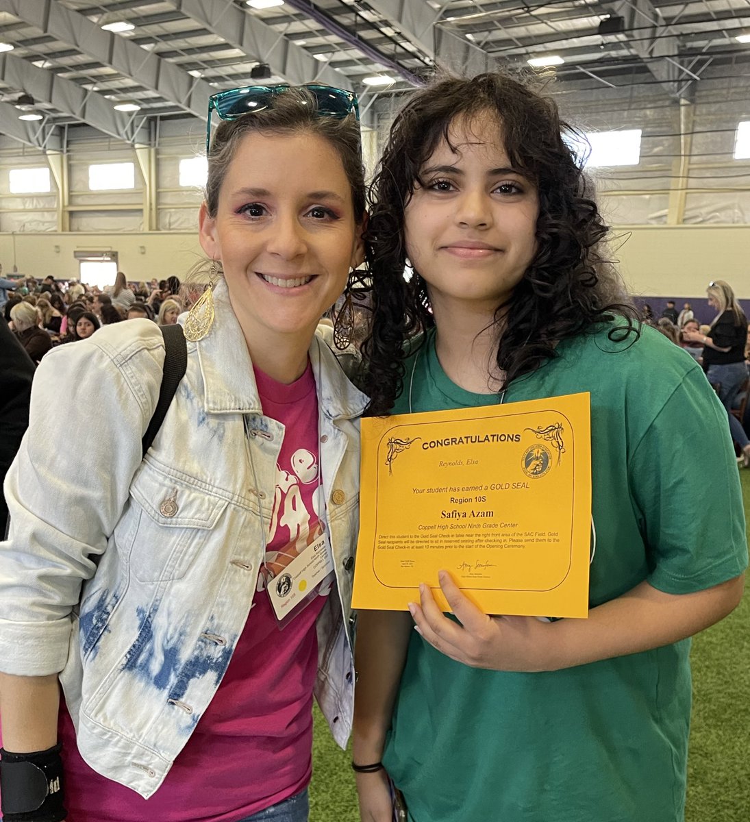 MrsReynoldsArt's tweet photo. Presenting our Gold Seal Winners! ๐ฅ ๐๐๐ #chs9art #chs9family #chsart #coppellart #taea #statevase #statevase2023 @CHS_9 @Coppellisd @CoppellFineArts @CoppellHigh @m_hauske @willliamsartroom https://t.co/E3F9qEs78W