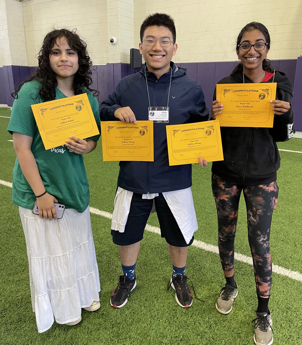 MrsReynoldsArt's tweet photo. Presenting our Gold Seal Winners! ๐ฅ ๐๐๐ #chs9art #chs9family #chsart #coppellart #taea #statevase #statevase2023 @CHS_9 @Coppellisd @CoppellFineArts @CoppellHigh @m_hauske @willliamsartroom https://t.co/E3F9qEs78W