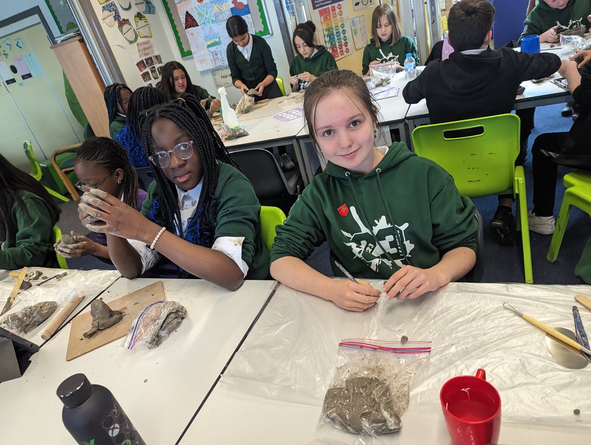 St_JosephsP6's tweet photo. More potters, hard at work! 🏺@stjosephsedin https://t.co/8bF9ghs0ff