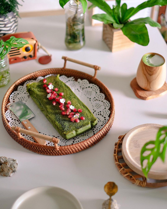 Matchaeologist's tweet photo. Double the #Matcha, double the fun! 😉 Tag your #MatchaMates with whom you’d like to enjoy this delicious #MatchaParty featuring #MatchaChoc #Terrines and #MatchaLattes 🍵 prepared by @ calebs.hideout. 👉 https://t.co/SYBPORllrE https://t.co/4wgfiUT34C