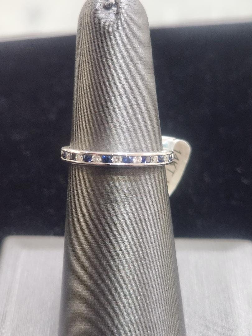 catherineepstei's tweet photo. 15% OFF! Sapphire and Diamond band- Excited to share my #etsy shop: 14k White Gold Sapphire and Diamond Wedding Band https://t.co/Wwt3Mzn6ix #anniversary #sapphire #whitegold #weddingband #sapphireanddiamond #ring #sapphirering #anniversaryband #weddingring https://t.co/aP6fUYvI92