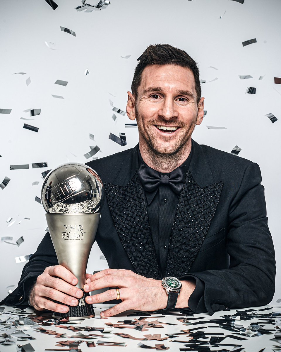 SaraFCBi's tweet photo. In 2007, he shared a podium with Kaká

In 2023, he’s competing against Haaland for the Ballon d’Or

The longevity of Leo Messi is otherworldly 🇦🇷🐐 https://t.co/nXGY2xYyvL