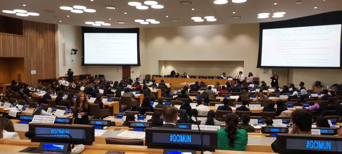 TeachChristel's tweet photo. Change o' plans! Instead of the hotel today @LMSNation &amp; @CardinalsLHS Model UN Teams meeting in the world famous rooms of the UN today for Day 3 Conference finale!  What an experience! https://t.co/EexsedK6tv