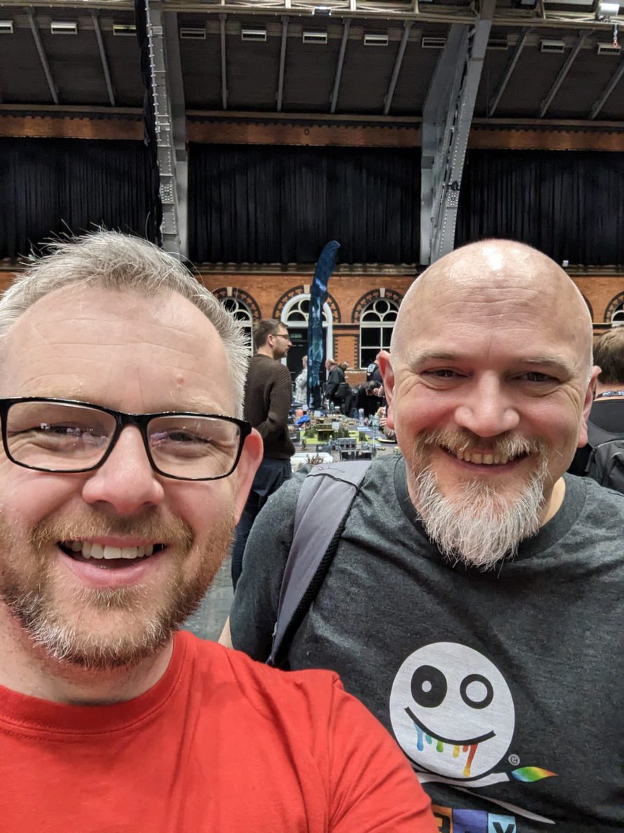 MightyLGames's tweet photo. Nick and Elaine being #MLGcatch participants saying Hi to Mr MLG at #WarhammerFest 
Have you seen him?

#warhammerFest2023 https://t.co/Ae6oXOPTT5