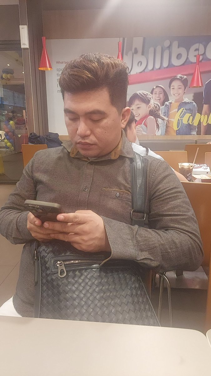 dearestmercado's tweet photo. So busy doc Ronniel...thank you po sa lahat... https://t.co/sI8IeC8aH6
