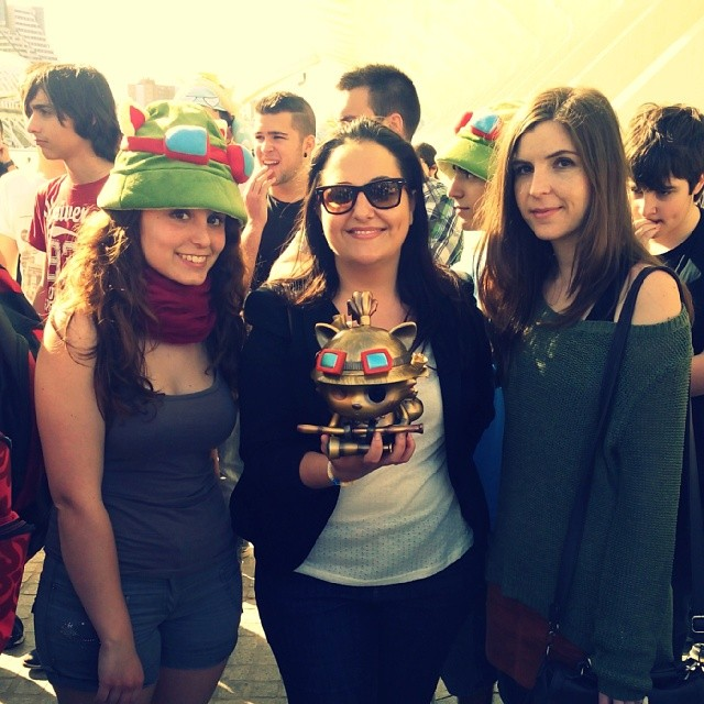 AliaDeschain's tweet photo. ¿Alguien se acuerda del #Teemotour? aquella campaña de League of Legends.
Nueve años de esto @Irisen_ 🥲 https://t.co/wdNbRm7yNW