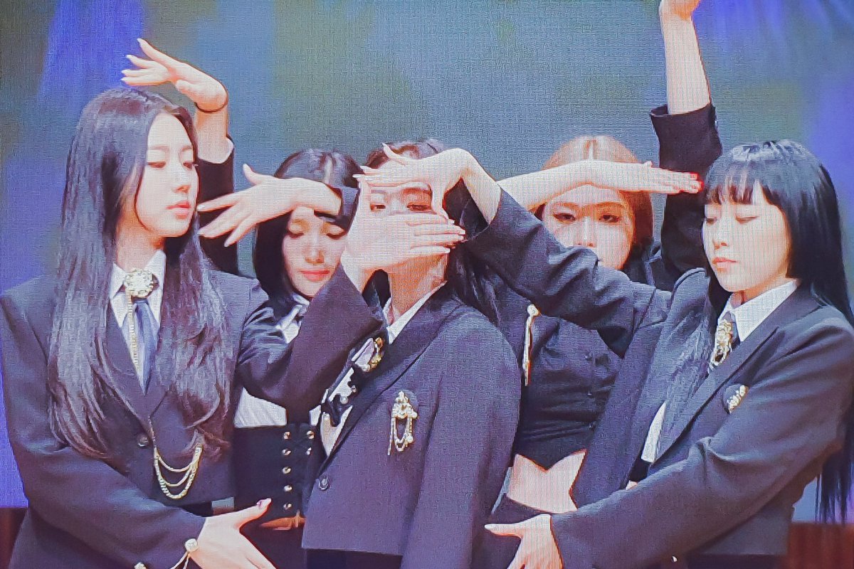 230429 앨리스 팬사인회 프리뷰

#앨리스 #ALICE
#쇼다운 #SHOW_DOWN
#이제이 #EJ #김은지 #채정 #이채정 #CHEAJEONG
#유경 #이유경 #YUKYUNG #소희 #김소희 #SOHEE
#가린 #민가린 #KARIN 

<a href="/IOK_ALICE/">앨리스 (ALICE)</a>