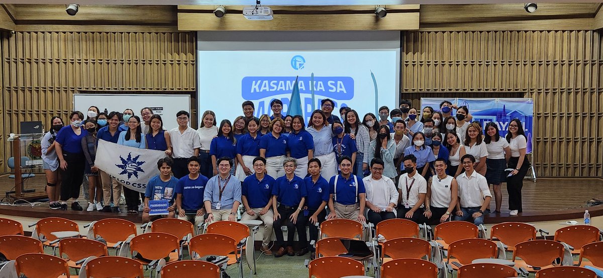 angPasimuno's tweet photo. #BackPains
Laban, kids! https://t.co/Fw4Gw0d4No