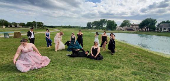 TreeBranchChar's tweet photo. Prom was quite fun last week https://t.co/J4yFEMEH2i