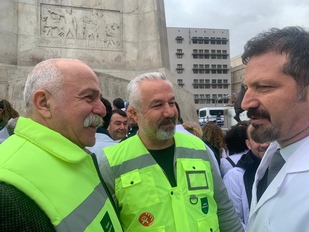 Seninle, senin için
#TarımOrmanİş
#Veterinerhekimlergünü