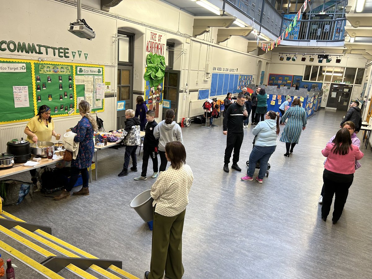 WellshotPrimary's tweet photo. Lovely to have parents/carers back in the building this week for parents/carers evening. There was such a great vibe on every floor as our staff gave updates on pupil progress. Huge thanks to @Wellshotpc for all their hard work on the night 🥰 #partnership #wellshot #family 💙💛 https://t.co/YE3g5lYj2s