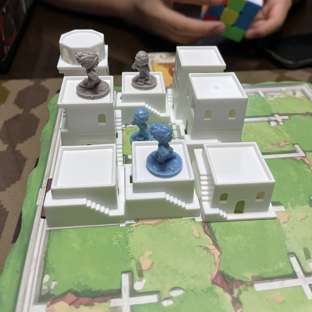 Tabletop2Go's tweet image. Late to party, but this is such a beautiful game! Not interested in the KS enough to justify the cost #santorini @spinmastergames