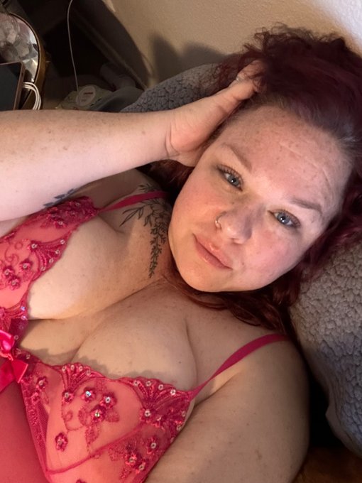 ItsNicoleNow - @Sarahsellscity @sexxymilf1030 https://t.co/qeWbbXpDqk