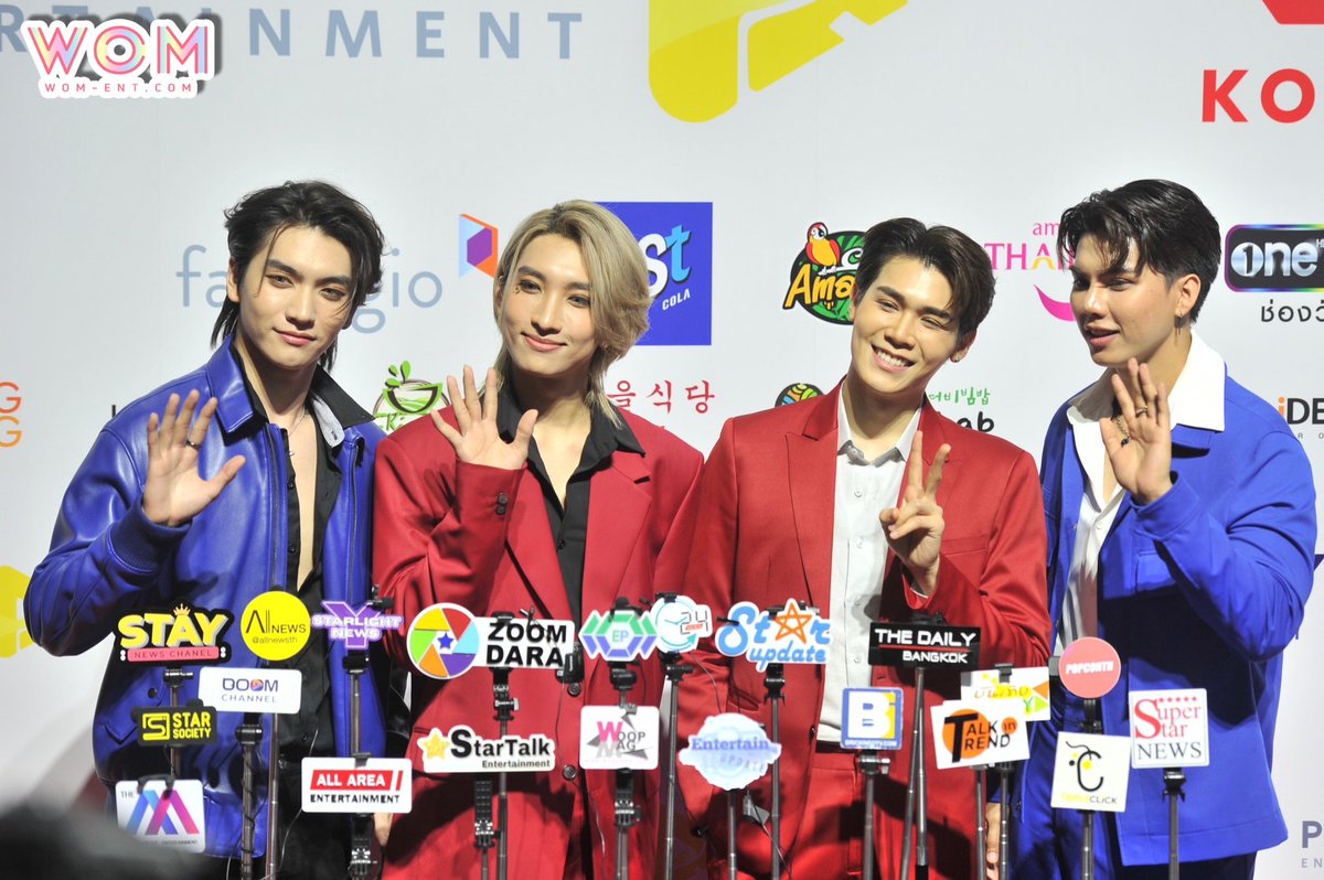 WOMENTERTAIN's tweet photo. ภาพบรรยากาศการสัมภาษณ์ “เหล่านักแสดงจากซีรีส์เรื่อง บรรยากาศรัก” ในงานแถลงข่าว “KONNEC CON”

#BossNoeul #Fortpeat
#KonnecEvexMMY
#KonnecThai #3ลูกรักพระเจ้า #KonnecCon https://t.co/hp6H7R2W2C