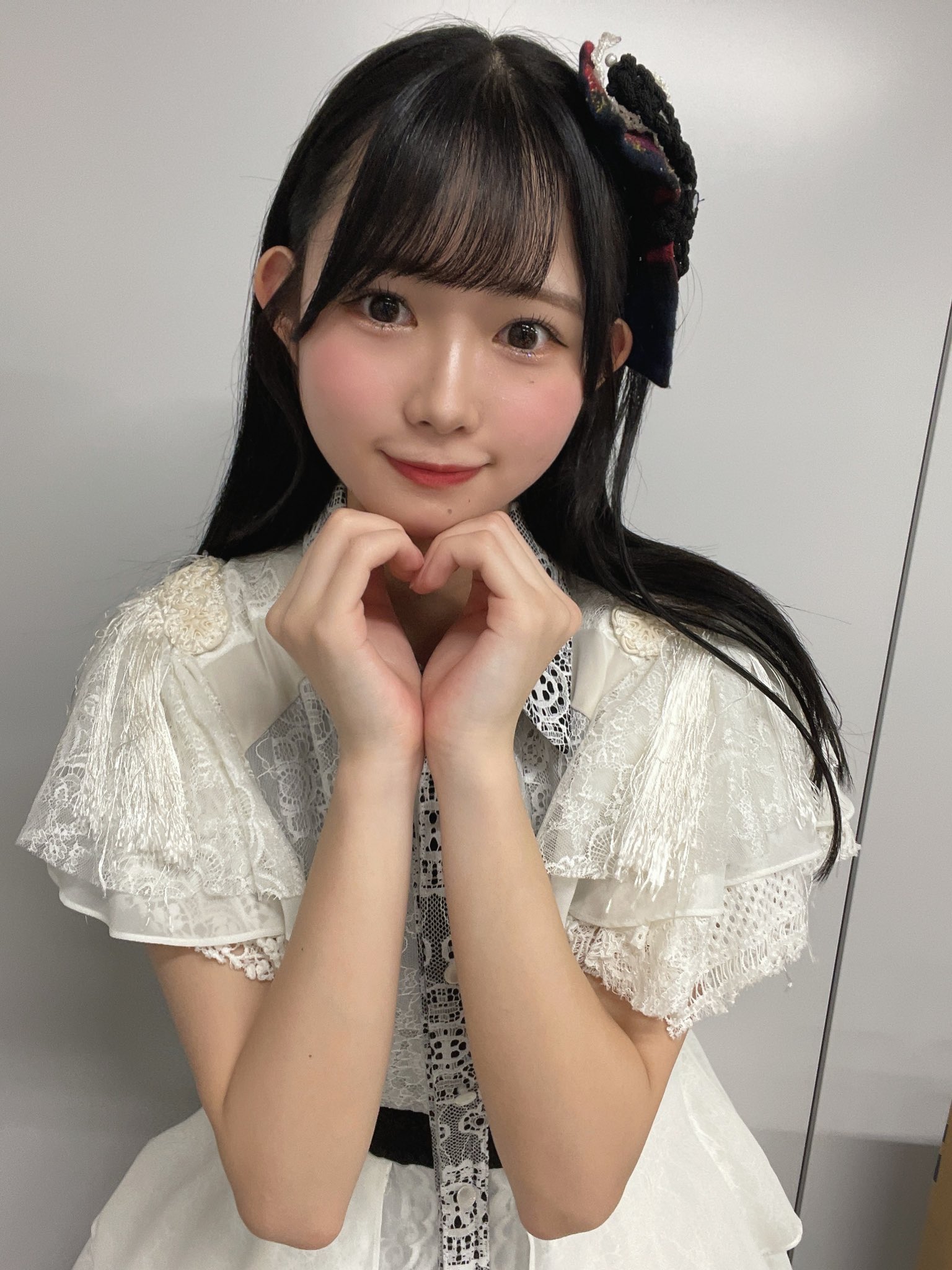 AKB48 太田有紀 サイン入りタペストリー 太田 有紀（AKB48）｜SHOWROOM(ショールーム)