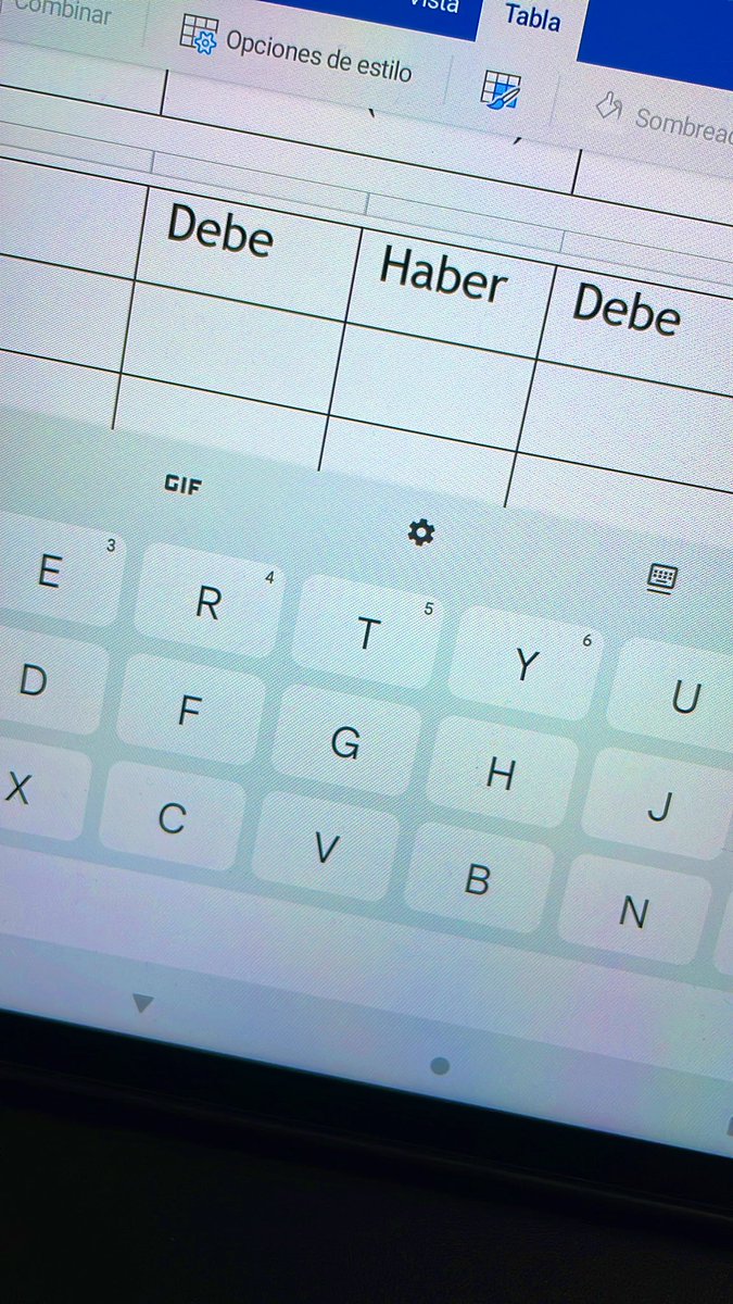 Mis respetos a los que estudian contaduría, esto es horrible 😬