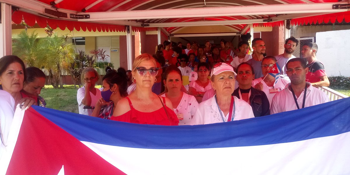 #Cuba ponle Mano y Corazón.
#1Mayo 
#CubaCoopera 
#CUBAPorlaSalud