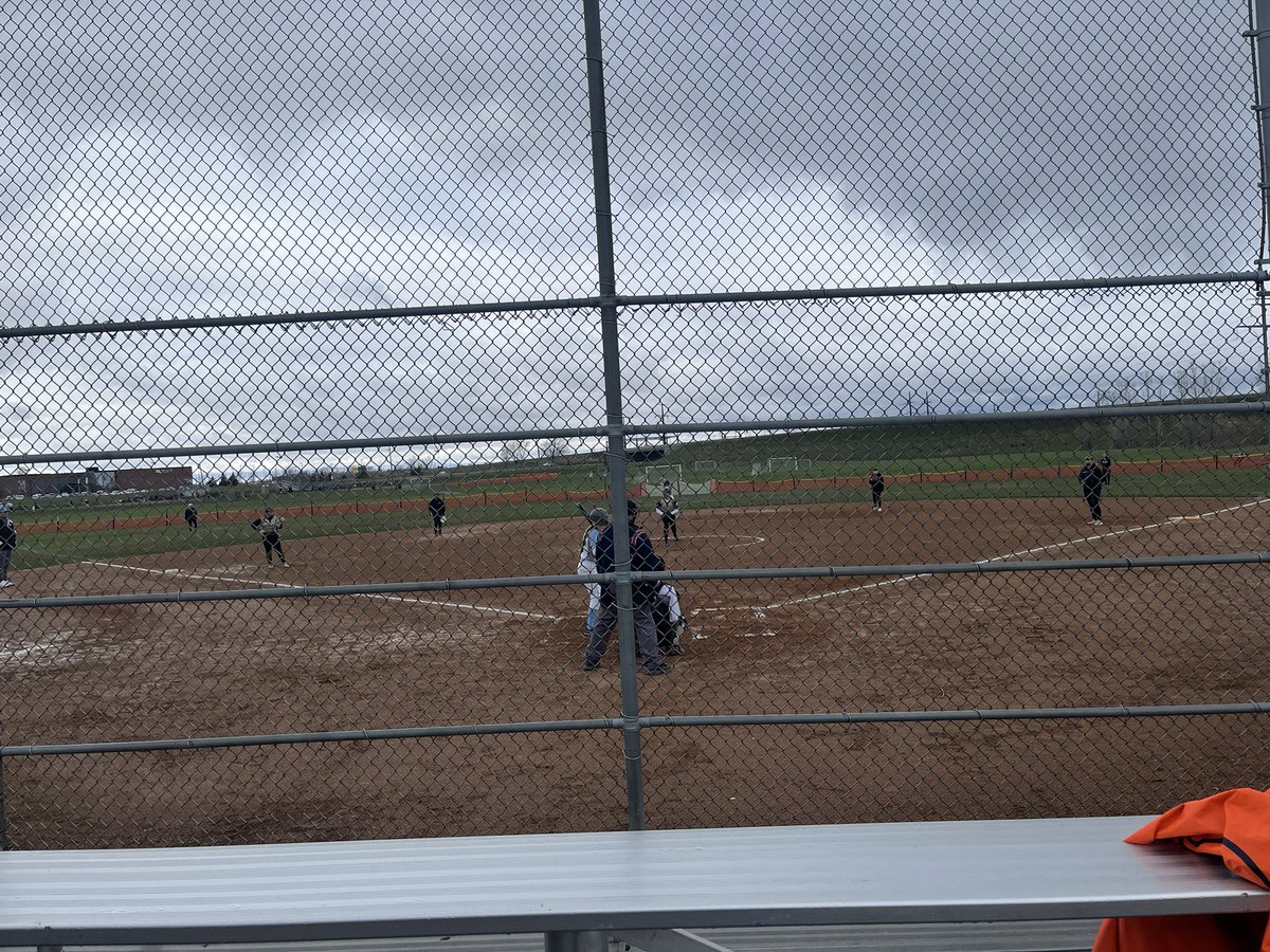 CoachKoltes's tweet photo. B squad & 9A Tournaments Up & Running!!! Great Job all of the helpers getting these fields ready to go!!! #GettingReps #GettingBetter #CrimsonPride @MGActivities https://t.co/cOcEcPxxl2