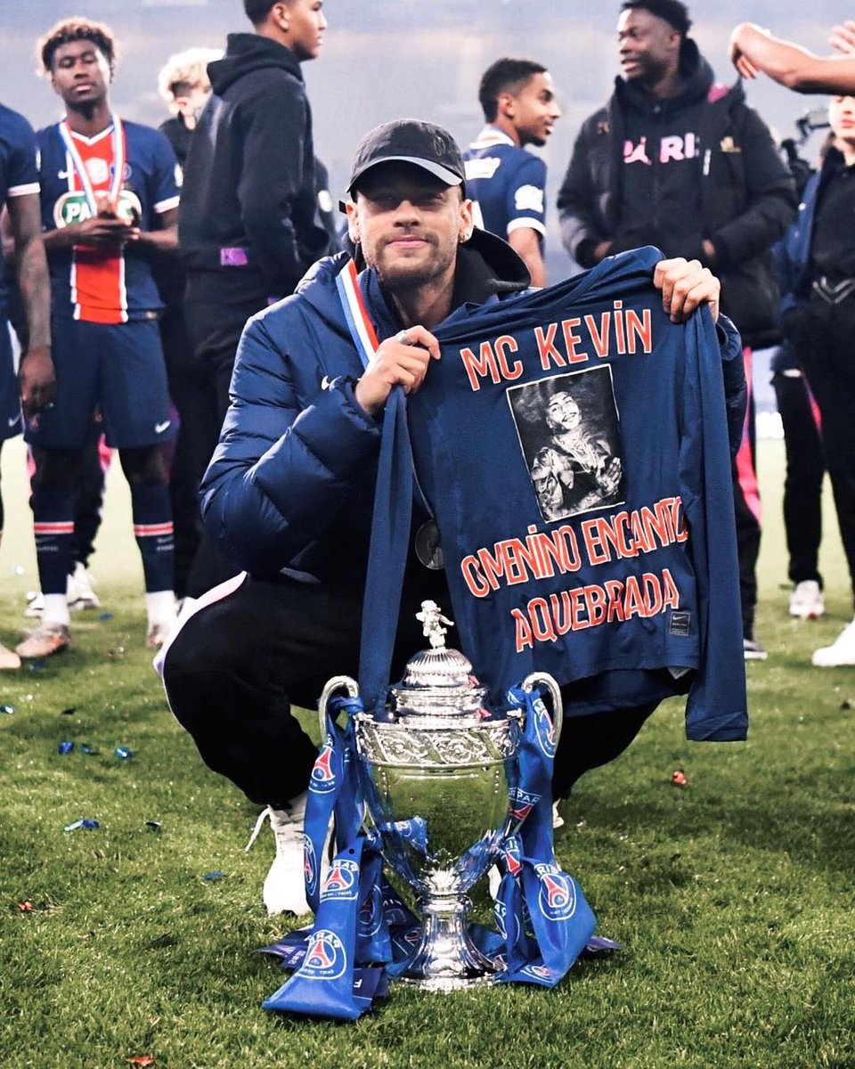 Mc Kevin estaria fazendo 25 anos hoje.

Eterno.🕊️🖤