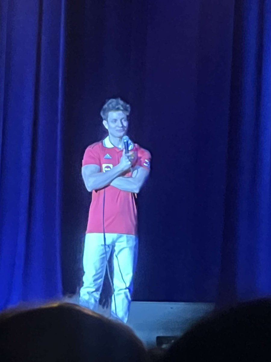 ItzNot_Courtney's tweet photo. @mattrife  #mattrifemanchester #mattrife https://t.co/Hmu3QHclJr
