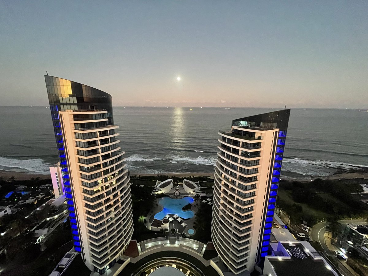 DinaPorteous's tweet photo. Pearls of Umhlanga. One of the most iconic buildings in South Africa https://t.co/NR1bljHr6e