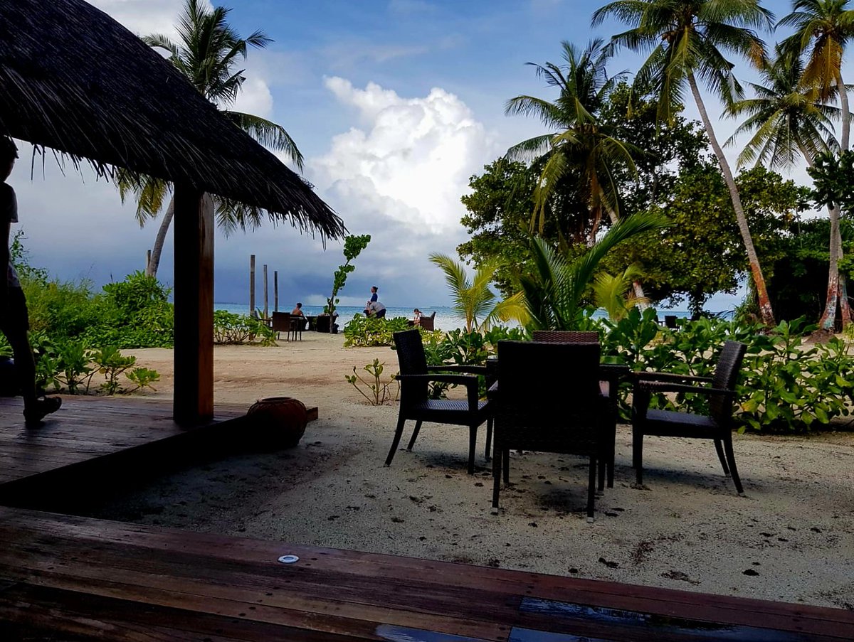 endherisunset's tweet photo. #Dhangethi #Island #Maldives #sunset #beach #hotel #MaldivesResort #путешествовать #Мальдивы #Malediven #Maldivas #Maledivy #Maldive #モルディブ #Malediwy #Мальдив #몰디브 #馬爾代夫 #المالديف #Malediverna #Maldivorollari #vacation #fun #summer #holiday #love #amazingplaces https://t.co/StkmxR5ydH