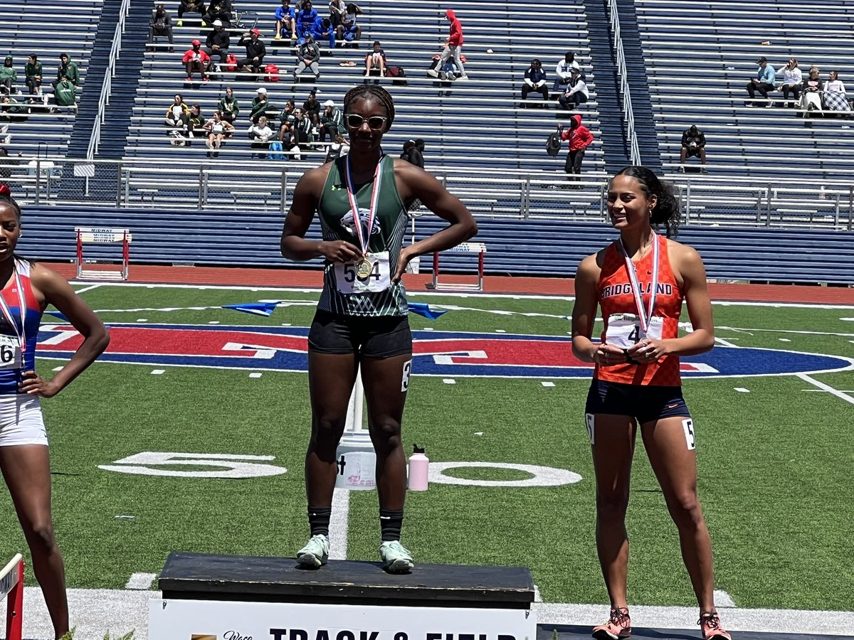ladylionstrak's tweet photo. We are going to State ……Congratulations to Riyah Burns 6A Regional Champion!!!!! 
# All Glory to God

@ajacinto3 @single_antonio https://t.co/LUVdaTn6fN