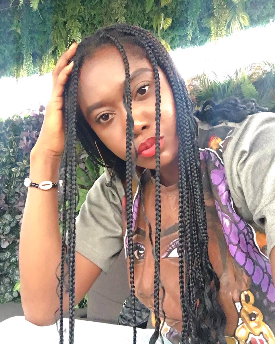 ijeomambama's tweet photo. Legendary 👸👸.
#queen
#LEGENDARY
#superfmph https://t.co/ef2JCTEoFi