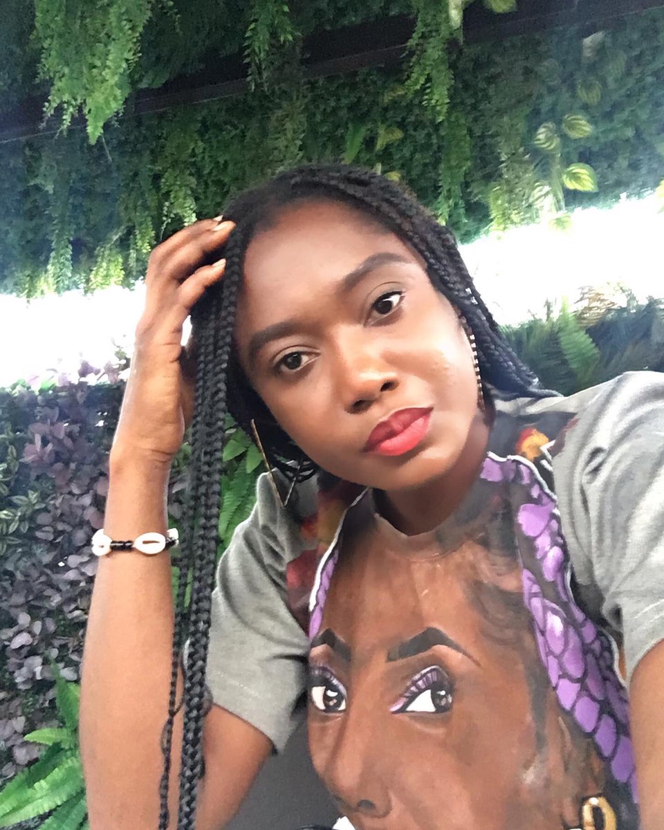ijeomambama's tweet photo. Legendary 👸👸.
#queen
#LEGENDARY
#superfmph https://t.co/ef2JCTEoFi