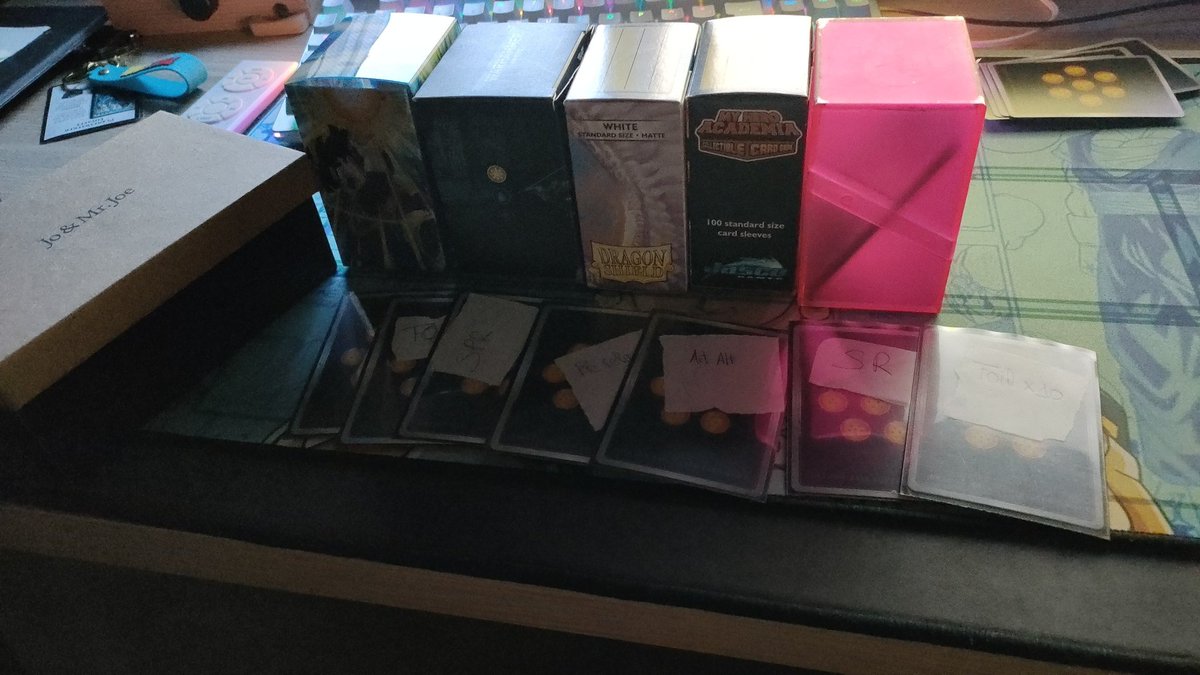 dbs_tcg's tweet photo. Ya tenemos los 5 mistery pack ( con Sr y spr/winner asegurada) y las cartas de la rifa ready! Hasta 25 números! Ya han ido comprando algunos no os quedéis sin el vuestro! Nos vemos mañana a las 8 en @Voggt_es 

https://t.co/j8UW5xzUDn
Y si es tu primera vez GONYCV03460 para un 🎁 https://t.co/hIm1qp1nMv
