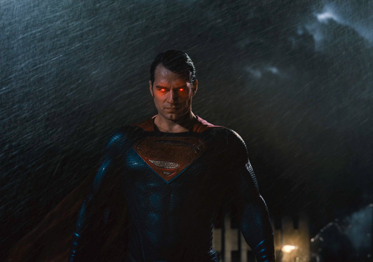 DCFUnited's tweet photo. [4K] [IMAX] God versus man:  Son of Krypton versus Bat of Gotham! #FullCircle https://t.co/NOOXaeG3Zt