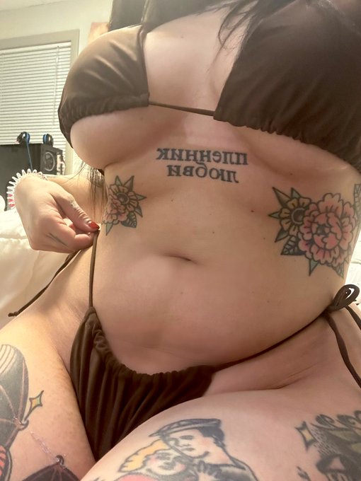 My winter body too soft 😵&zwj;💫 https://t.co/lrTYsV7Dfe