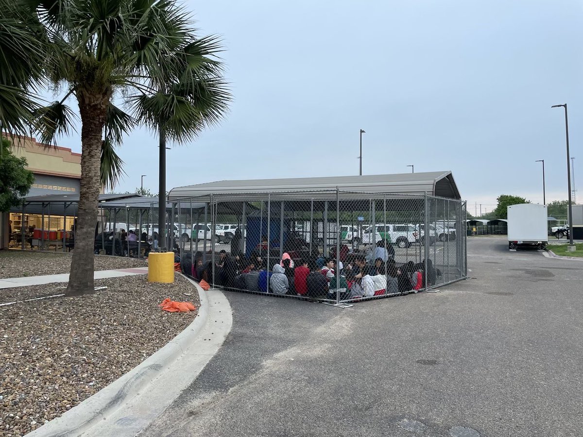 seanfeucht's tweet photo. Looks like kids in cages at the border to me. Compliments of @JoeBiden @SecMayorkas 😳

Paging @CNN @MSNBC @CBSNews @NBCNews @ABC https://t.co/5l0ahNEcyn