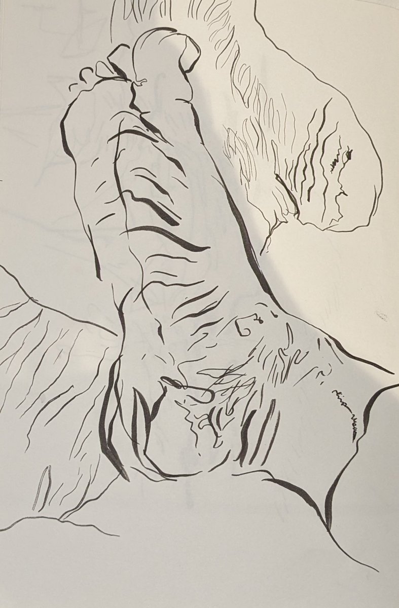evidence_pilot's tweet photo. At a Yoga workshop, the instructor talked about toes and their importance and I got obsessed with feets...#toe #feet #yoga #worksop #visualart #illustration #drawing #doodling #painting https://t.co/GK1U5wj3ig