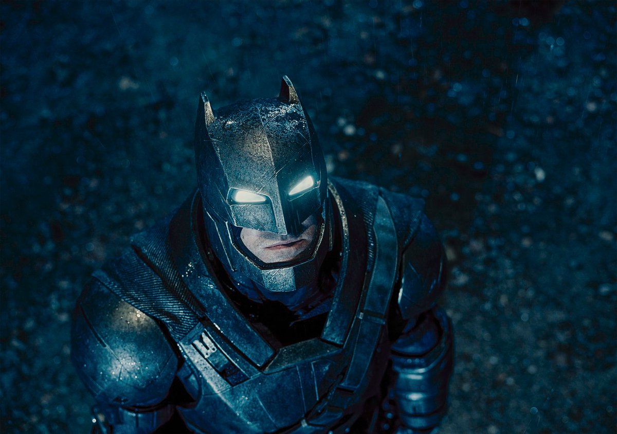 DCFUnited's tweet photo. [4K] [IMAX] God versus man:  Son of Krypton versus Bat of Gotham! #FullCircle https://t.co/NOOXaeG3Zt