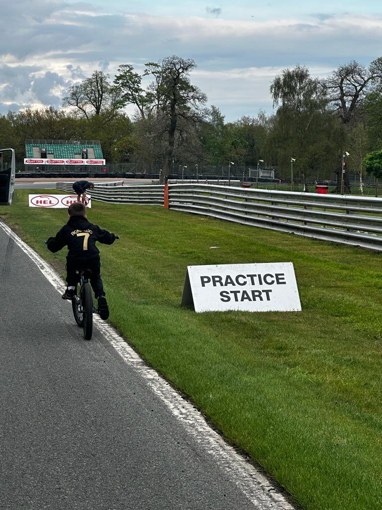 AlanStockton11's tweet photo. I feel someone has had a good day today and only made me walk the track 3 times when it’s closed lol keeps me fit I guess.  Got the little monster to start his practice starts tho see if he is as good as dad https://t.co/moBmrPgJBT