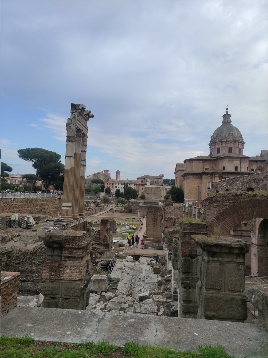 CriminiMd's tweet photo. Amazing experience at the Italian Summit on Precision Medicine in Rome! It was a pleasure to listen to such outstanding lectures and a honour to be invited to give a talk on Molecular Tumor Boards! Thank so much to Prof Curigliano and Prof Marchetti for the opportunity! @curijoey https://t.co/LkzbBif7FO