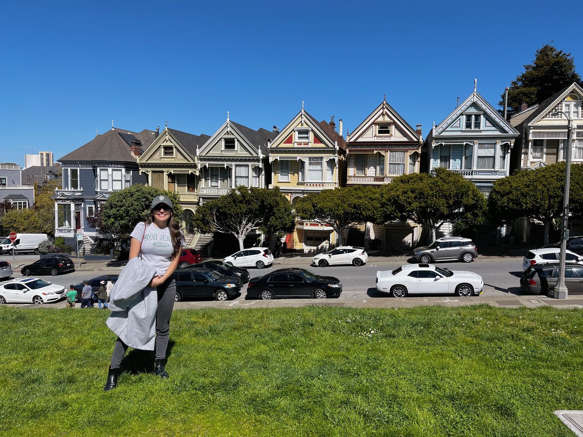 StefLozano_'s tweet photo. San Francisco with my girls 😍😍😍 https://t.co/dJGiKShEQR
