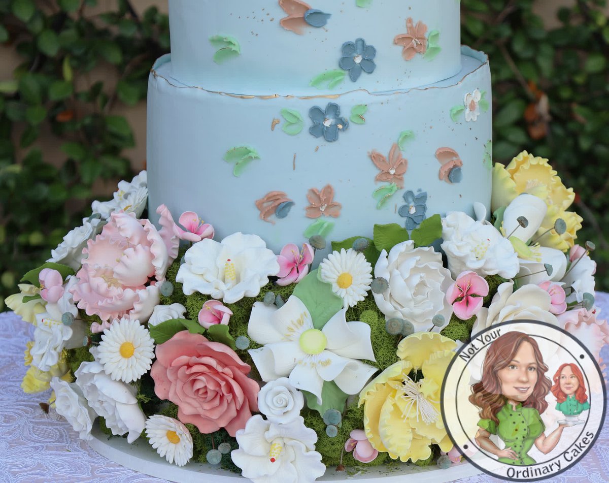 nyocakes's tweet photo. Unique 4-tier Wedding Cake, with a floating top tier.
https://t.co/RIle2F0cnu 
#HoustonBakeryLife  #bakery #notyourordinarycakes #nyocakes  #weddingcake #flowercake  #houstoncakes #culturemaphou  #cakedecorating #cakedesign #cakeoftheday #weddingsinhouston #royaloakscountryclub https://t.co/WXxPr5IGCb