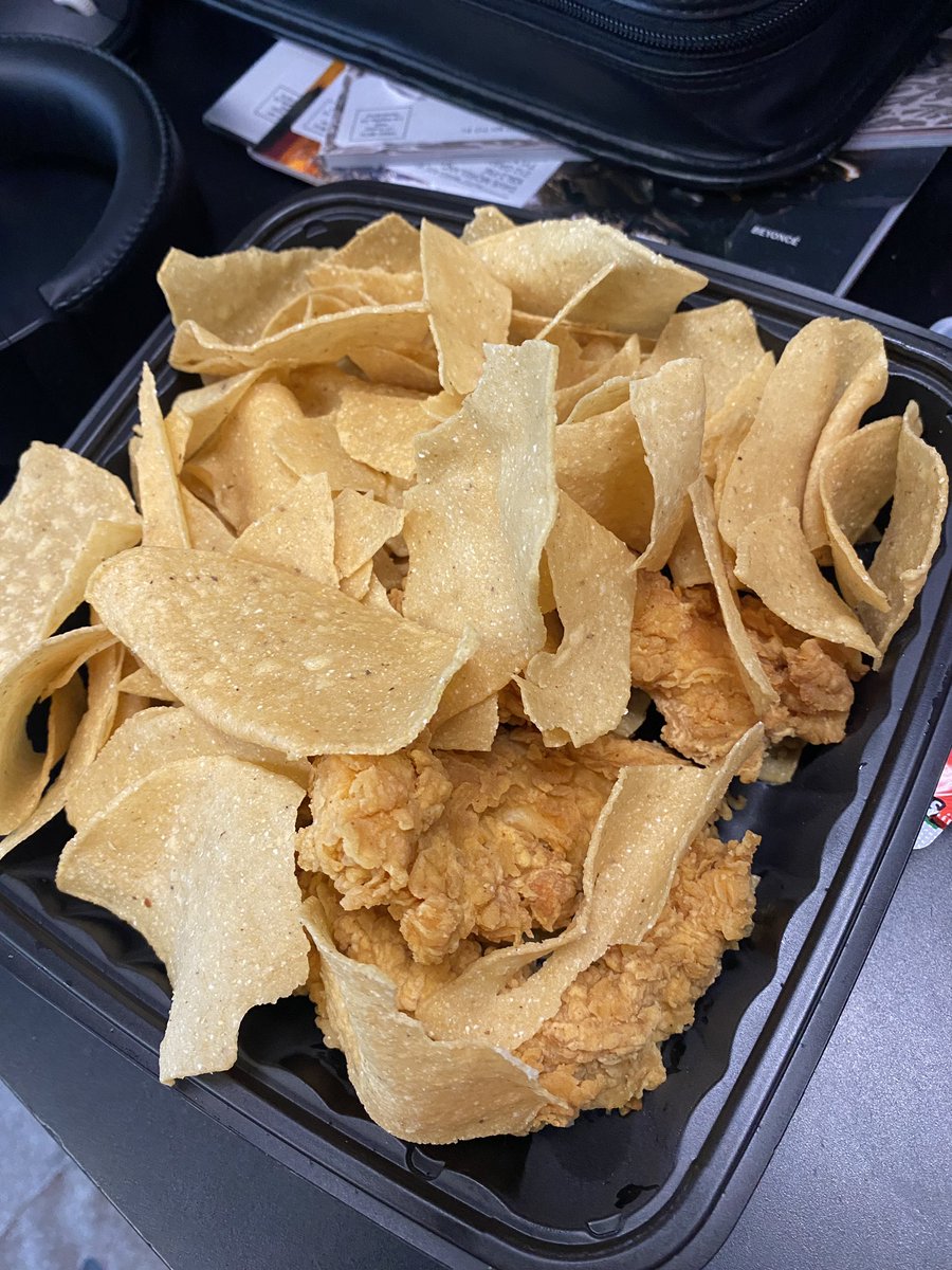 iamdjdcook's tweet photo. @cheddarskitchen don’t do this any more……put this in separate containers….😡 https://t.co/6EziPUTUDT