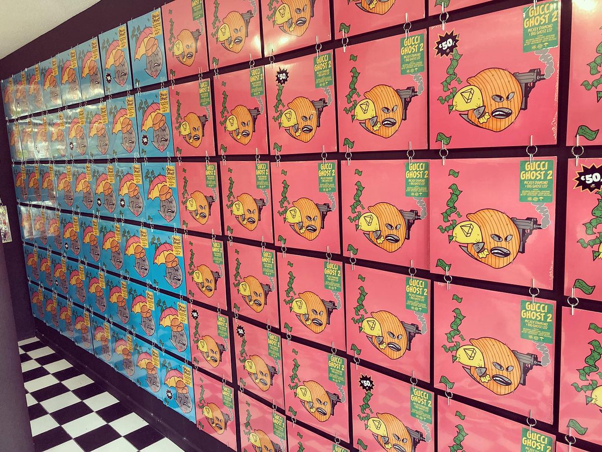 KrisKromanski's tweet photo. Congrats for Bas of #DeRapWinkel for opening his very own record store today 🔥 That must have been a really great event and I'm happy for everyone who was able to attend 💯 Hopefully one day I'll be able to visit one of the best European record stores to buy some gems as well 💸 https://t.co/AB0CdzzRZs