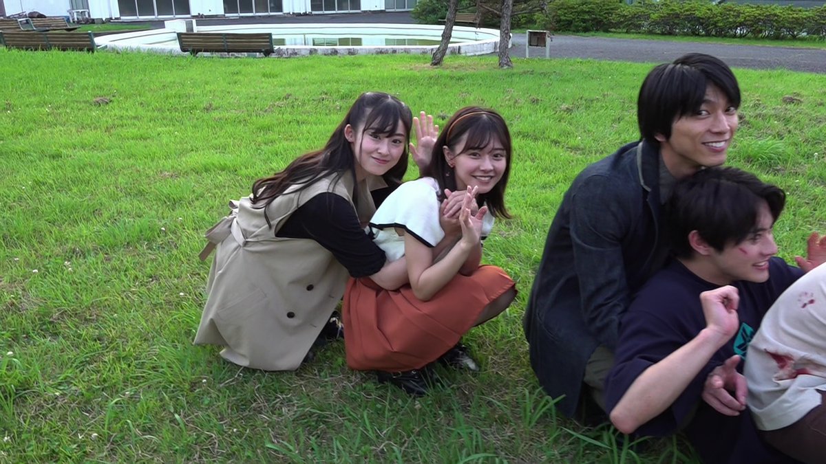 tokugirlarchive's tweet image. revice finale behind the scenes☂️💐
#kamenrider #revice