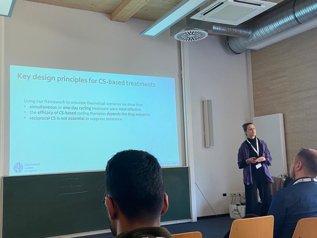 Just got back from a symposium on mathematical #modelling of #resistance #evolution at @MPI_EvolBio in #Plön. Three days of very inspirational talks and great cross-disciplinary exchange. Very greatful that I got to present my work on collateral sensitivity in this context
