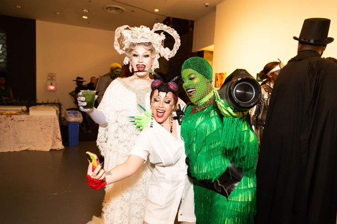 More from the monster ball with the @ChocolateRockyH crew https://t.co/66dPmp2xcC<a class="tags" target="_blank" title="On Twitter" href="/?out=eyJ0eXAiOiJKV1QiLCJhbGciOiJIUzUxMiJ9.eyJpYXQiOjE3MjU2Njg3OTksImlzcyI6InR3cG9ybnN0YXJzLmNvbSIsIm5iZiI6MTcyNTY2ODc5OSwiZXhwIjoxNzU3MjA0Nzk5LCJyZWRpcmVjdF91cmwiOiJodHRwczovL3R3aXR0ZXIuY29tL0Nob2NvbGF0ZVJvY2t5SCJ9.3rd7BqaLLp1z66e43W_zBkAL5hdkdoTsgidC9V1Ycfzut9mzfjrYAeSVhQcwqSUyIaOd27GrUbJoNn6JIISsXg">@ChocolateRockyH</a><a href="/tag/funfact"class="tags"><span>#funfact</span></a><a href="/tag/burleoke"class="tags"><span>#burleoke</span></a>