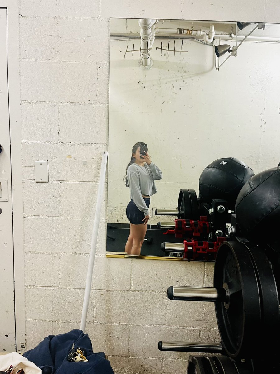StefLozano_'s tweet photo. Gotta show off the booty pump! 💪🏼 https://t.co/hby0g42wqX