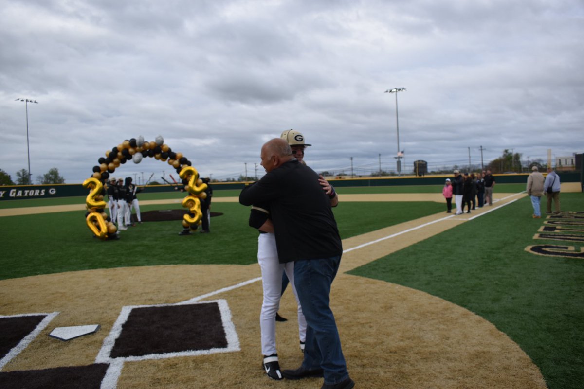 br_bell25's tweet image. Thank you @_GatorsBaseball for an amazing senior night. Will definitely be a stand out Gateway Baseball memory. Love this team like my second family!! @GHS_Gators @GatewayGatorsAD