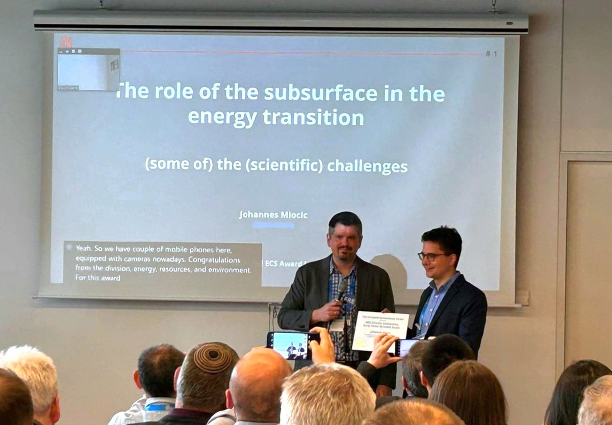 On my way back to Groningen from a exiting #egu23! Great science, great talks, and amazing friends to catch up with! #trainfromegu
One highlight for me was my award talk - very grateful to everyone who listed to it! #subsurface #EnergyTransition