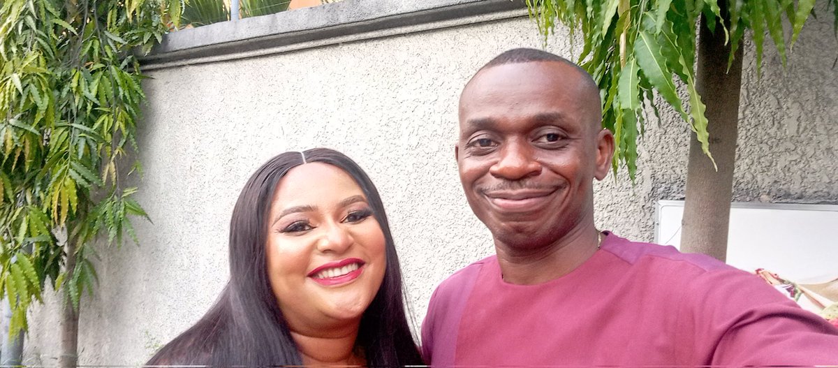 OgaSammyWejinya's tweet photo. Saturdays are for wedding
So I was MC at this wedding on Saturday
I totally scattered the place, in my usual style π€£π
This lady was so impressed that she said if no be me, no one will MC her wedding reception
Na God dey run amπ
#TopMC
#CoporateCompere
#NumberOneInTheCity https://t.co/FknbA3henM