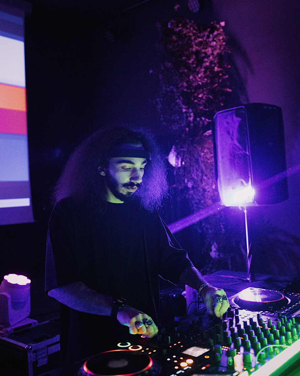officialnatomus's tweet photo. .OPERA. 🫶

(3rd step is not to forget)

#techhouse #techno #house #dj #daw #dance #producer #indiedance https://t.co/zY1lLScc9l