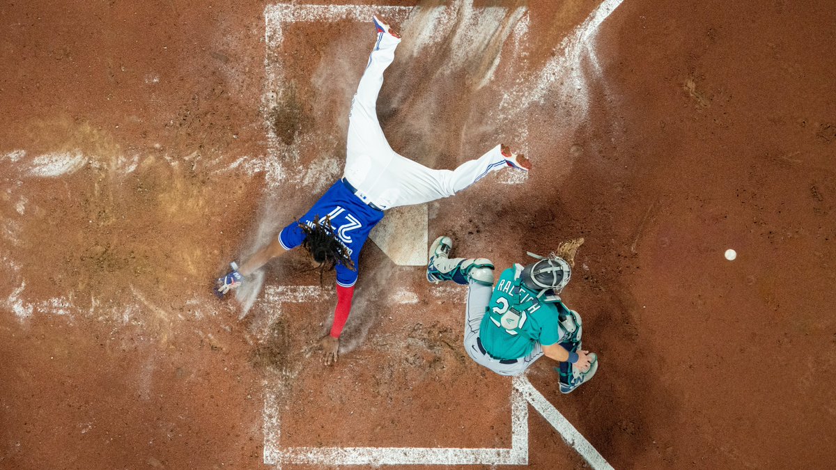 BlueJays's tweet photo. Good Morning 😀

Our 17-9 record matches the best 26-game start in franchise history! #NextLevel https://t.co/06Sb64QG5c